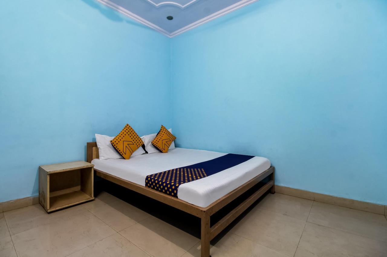 Spot On 40972 Hotel Gurubaksh Rampur  Екстер'єр фото