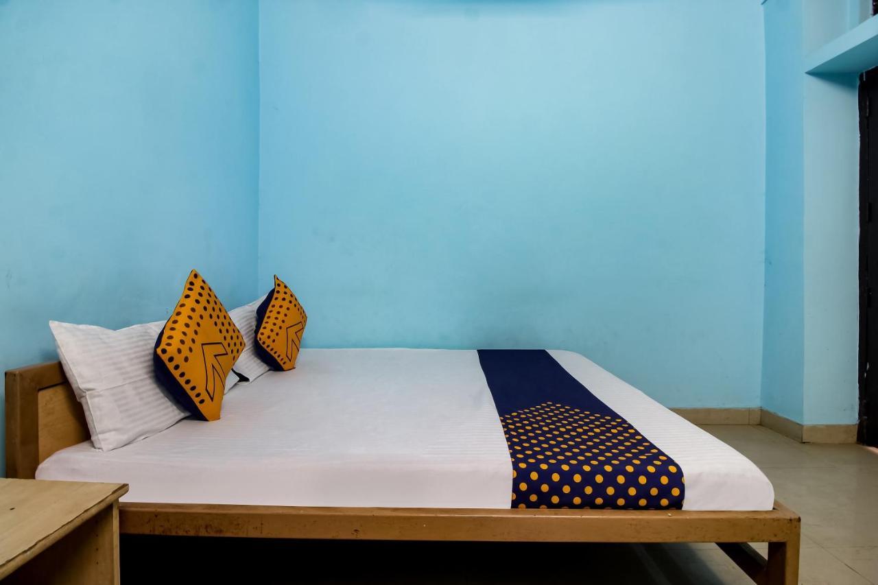 Spot On 40972 Hotel Gurubaksh Rampur  Екстер'єр фото