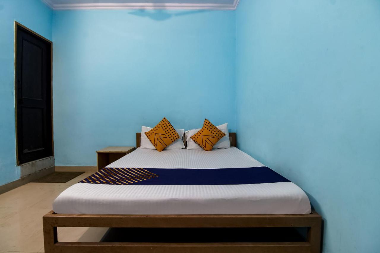 Spot On 40972 Hotel Gurubaksh Rampur  Екстер'єр фото